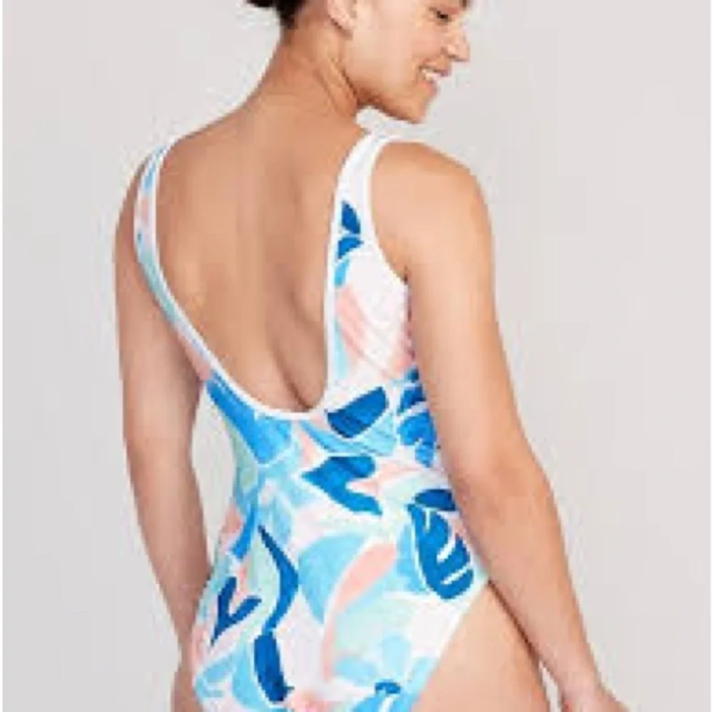 NWT Old Navy Half Zip Floral Blue and Pink One Piece Swimsuit Plus Size